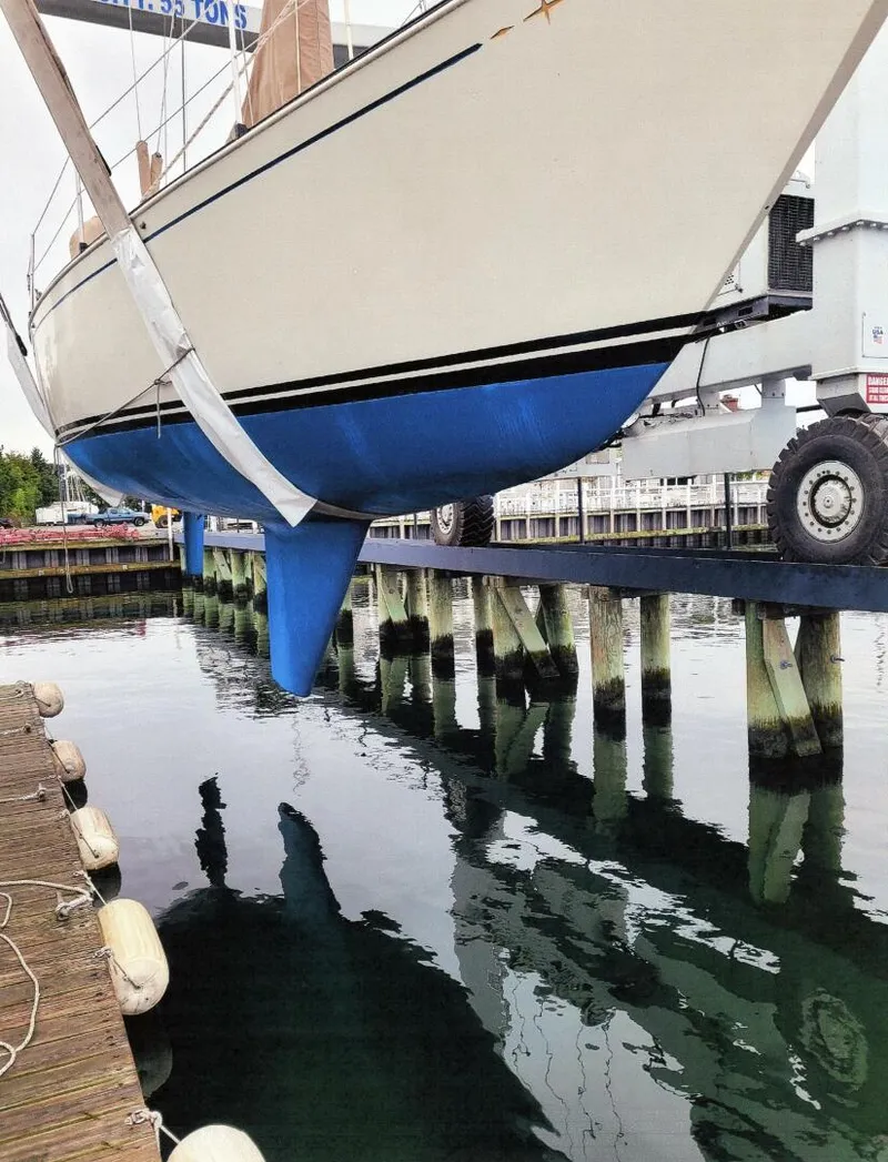 Slide: The Image of C&C 37 1983 - 5254282