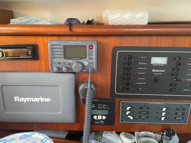 Slide: The Image of Beneteau 331 2000 - 5693300