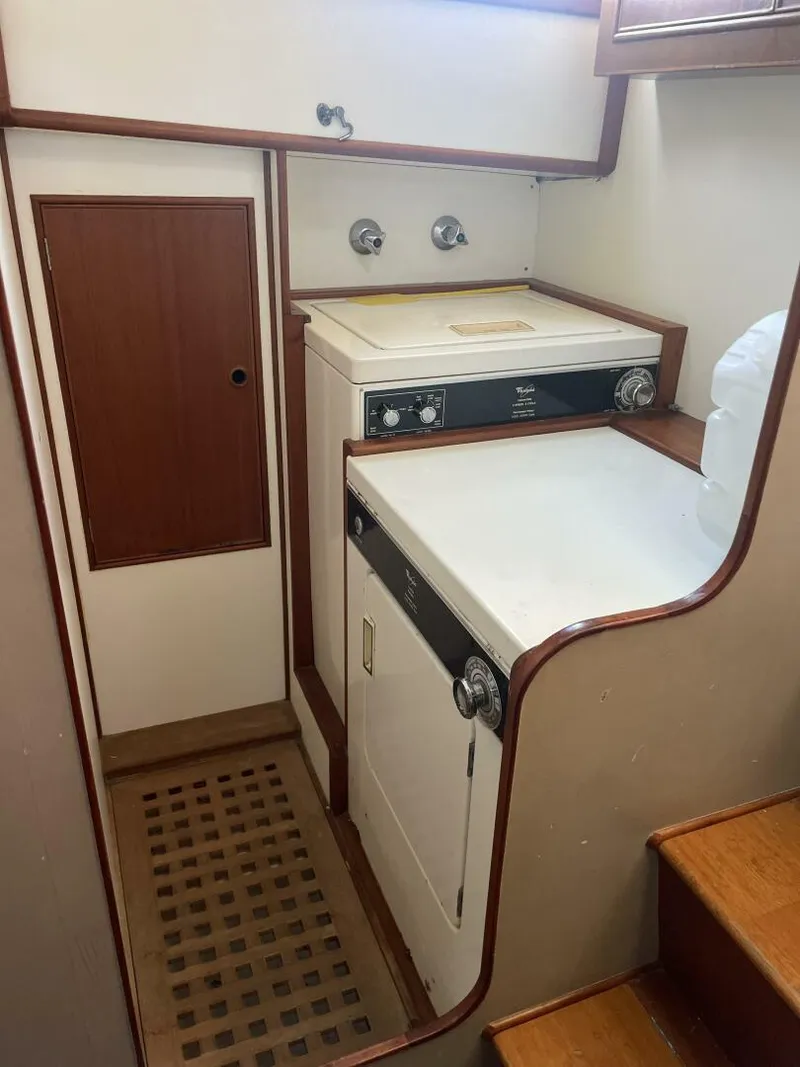 Slide: The Image of Grand Banks 42 1987 - 5986366