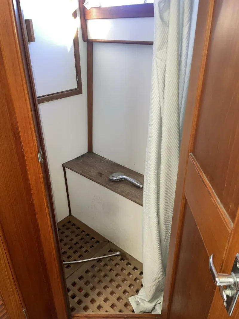 Slide: The Image of Grand Banks 42 1987 - 5986353