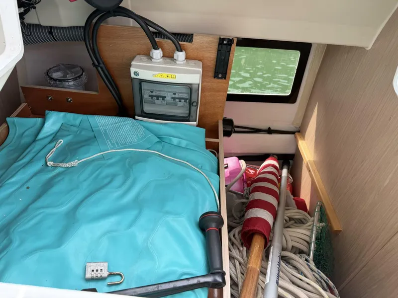 Slide: The Image of Port Locker - 5254949