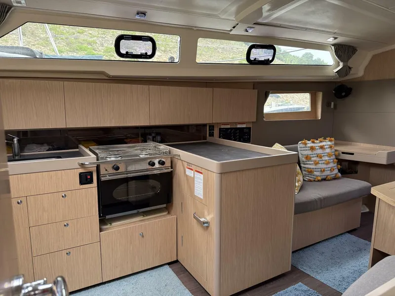 Slide: The Image of Port Galley & Settee - 5254948