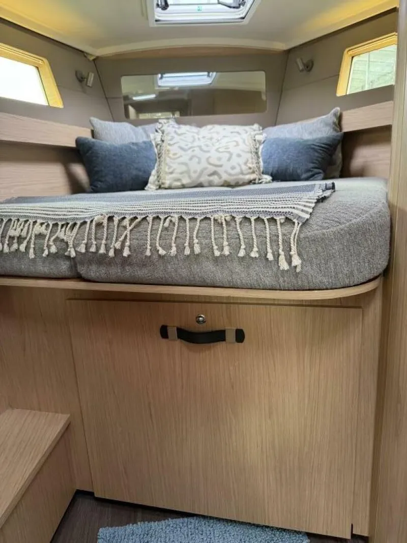 Slide: The Image of Large V-berth  large storage underneath bed - 5266768