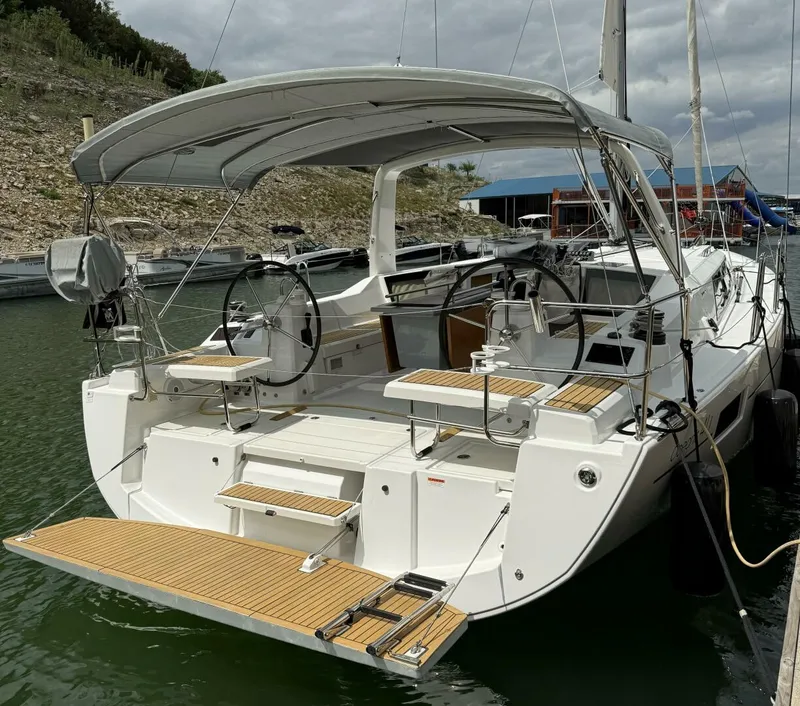 Slide: The Image of Electric Swim Platform with telescoping stainless ladder - 5254964