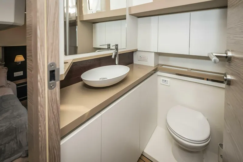 Slide: The Image of Master Head - 5738745