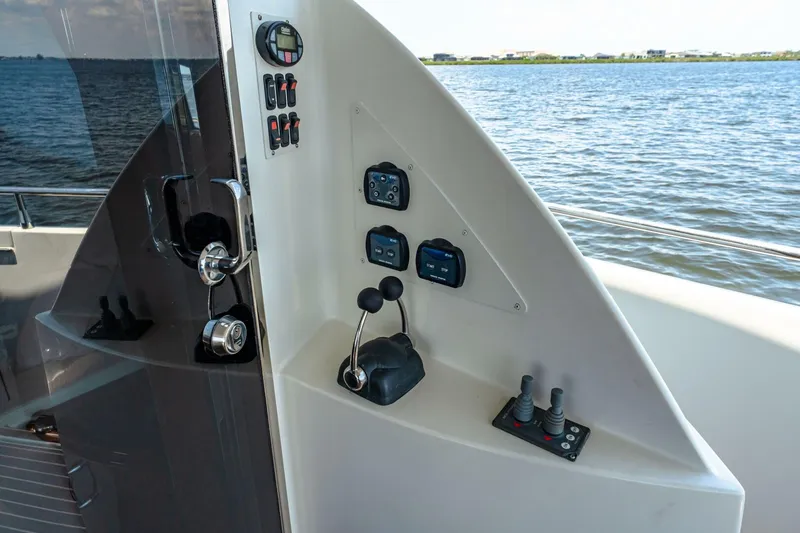 Slide: The Image of Marquis 59 2005 - 5298130