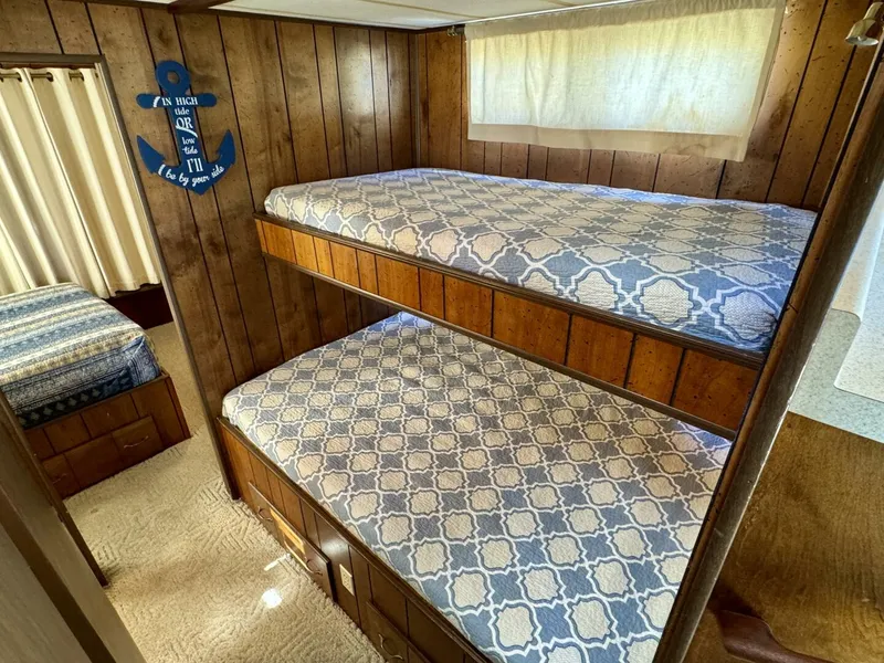 Slide: The Image of Sumerset 14 x 58 Aluminum Hull Houseboat with Catwalks 1977 - 5255926