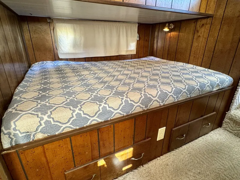 Slide: The Image of Sumerset 14 x 58 Aluminum Hull Houseboat with Catwalks 1977 - 5255930