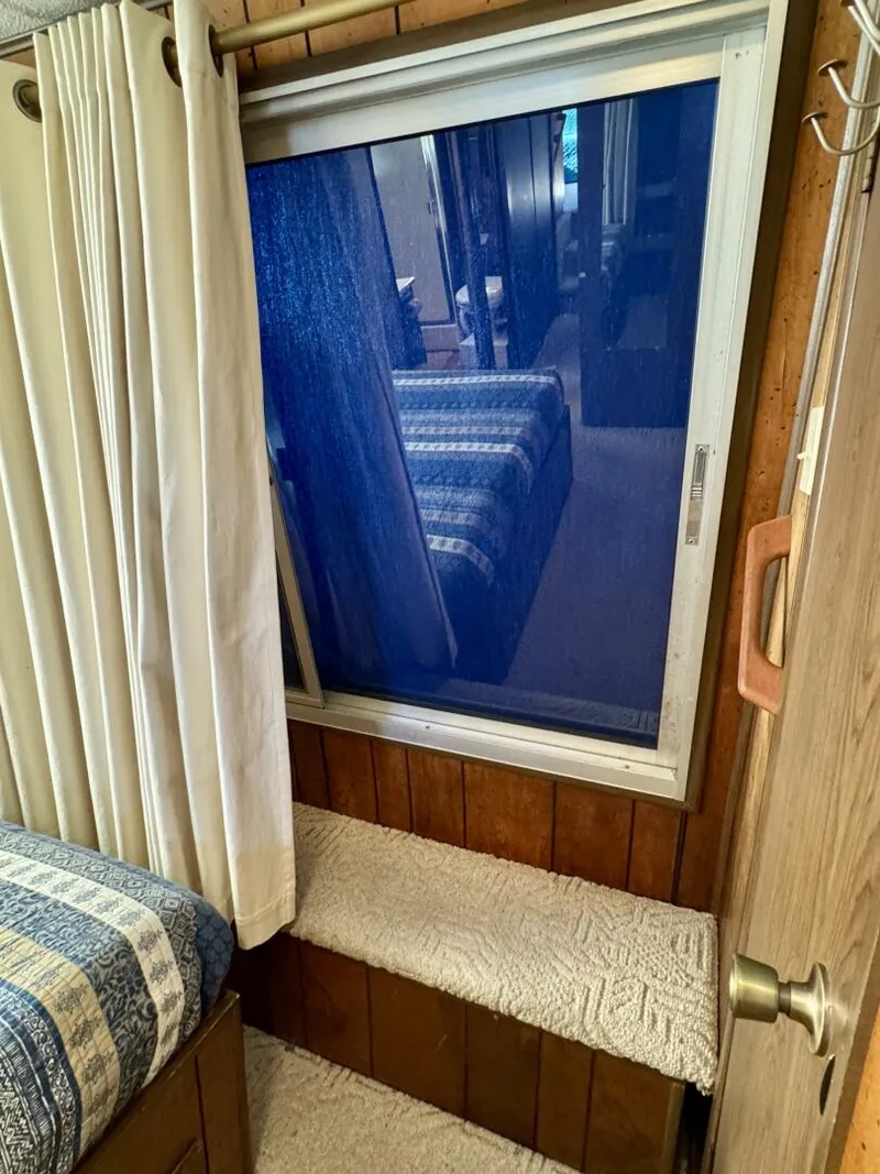 Slide: The Image of Sumerset 14 x 58 Aluminum Hull Houseboat with Catwalks 1977 - 5255947