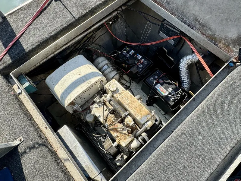 Slide: The Image of Sumerset 14 x 58 Aluminum Hull Houseboat with Catwalks 1977 - 5255955