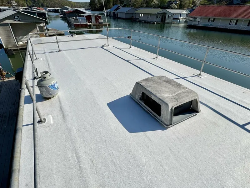 Slide: The Image of Sumerset 14 x 58 Aluminum Hull Houseboat with Catwalks 1977 - 5255961