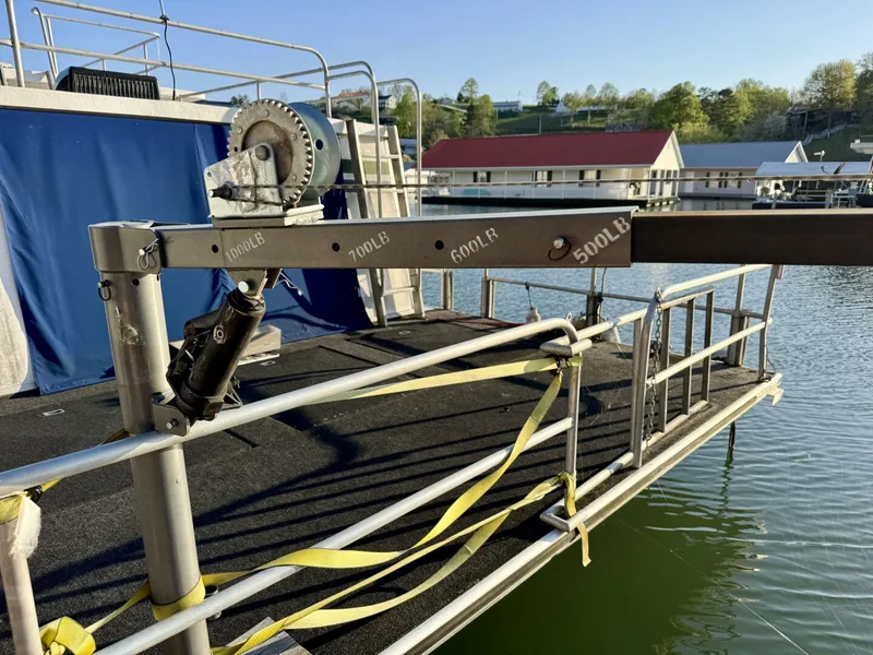 Slide: The Image of Sumerset 14 x 58 Aluminum Hull Houseboat with Catwalks 1977 - 5255968