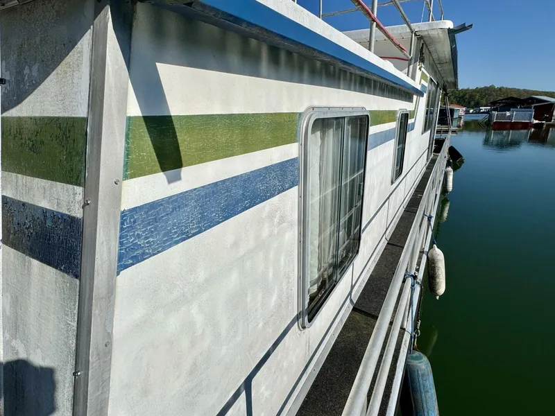 Slide: The Image of Sumerset 14 x 58 Aluminum Hull Houseboat with Catwalks 1977 - 5255969