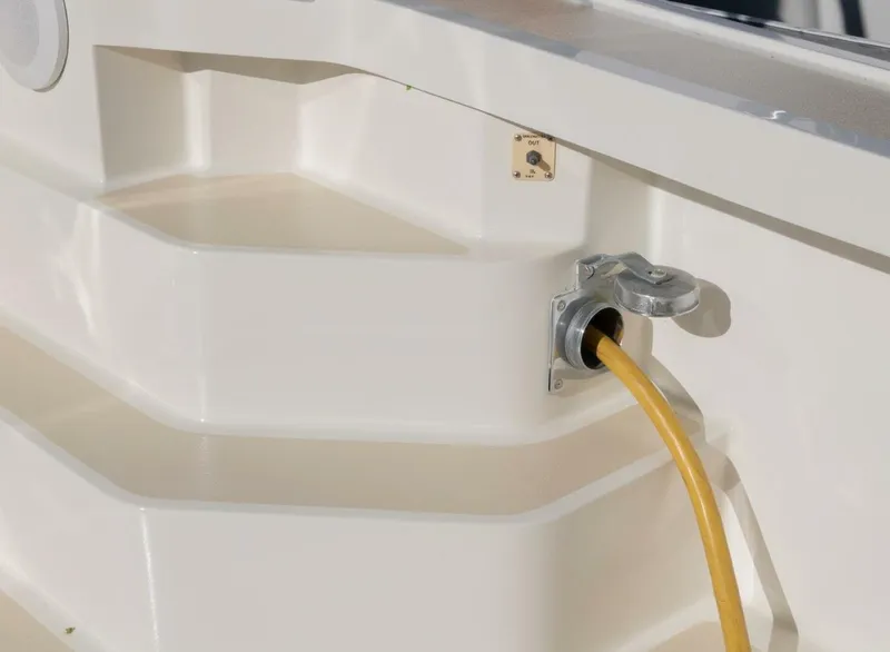 Slide: The Image of Grand Banks 38 Eastbay EX 1998 - 5273082