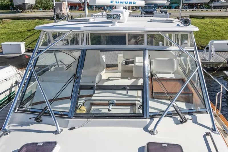 Slide: The Image of Grand Banks 38 Eastbay EX 1998 - 5273085