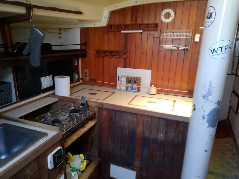 Slide: The Image of Morgan Out Island 41 1975 - 5257162