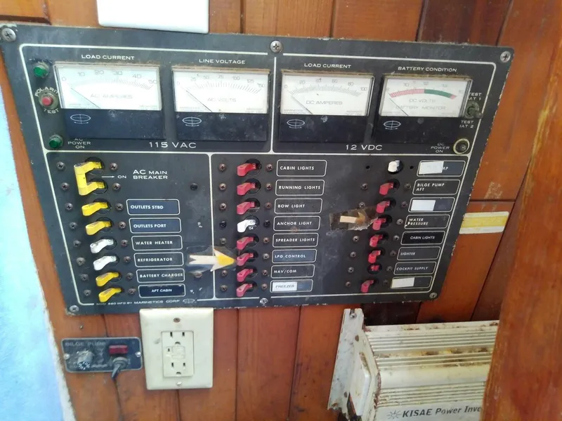 Slide: The Image of Morgan Out Island 41 1975 - 5257169