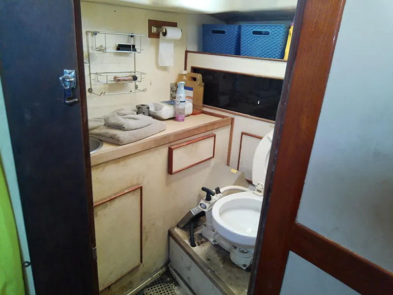 Slide: The Image of Morgan Out Island 41 1975 - 5257177