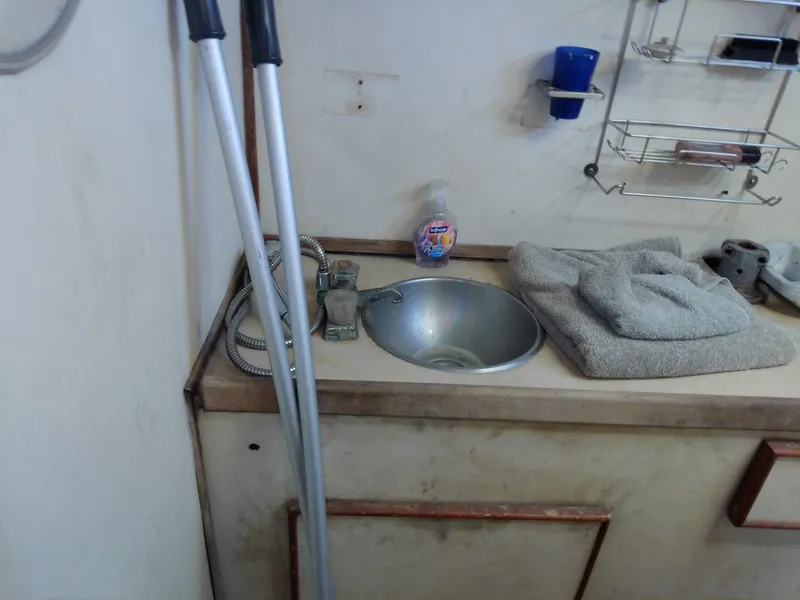 Slide: The Image of Morgan Out Island 41 1975 - 5257178