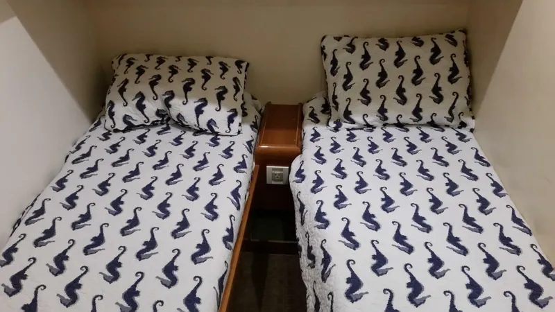 Slide: The Image of Bertram Convertible 2001 - 5281422