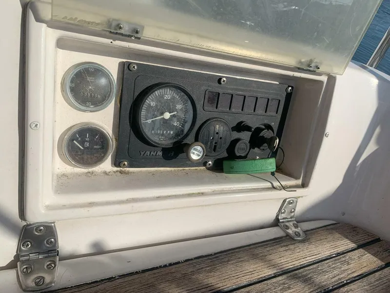 Slide: The Image of Gib'Sea 37 1989 - 5258299