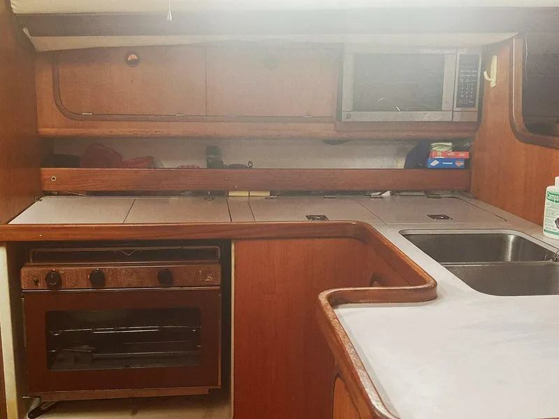 Slide: The Image of Gib'Sea 37 1989 - 5258280