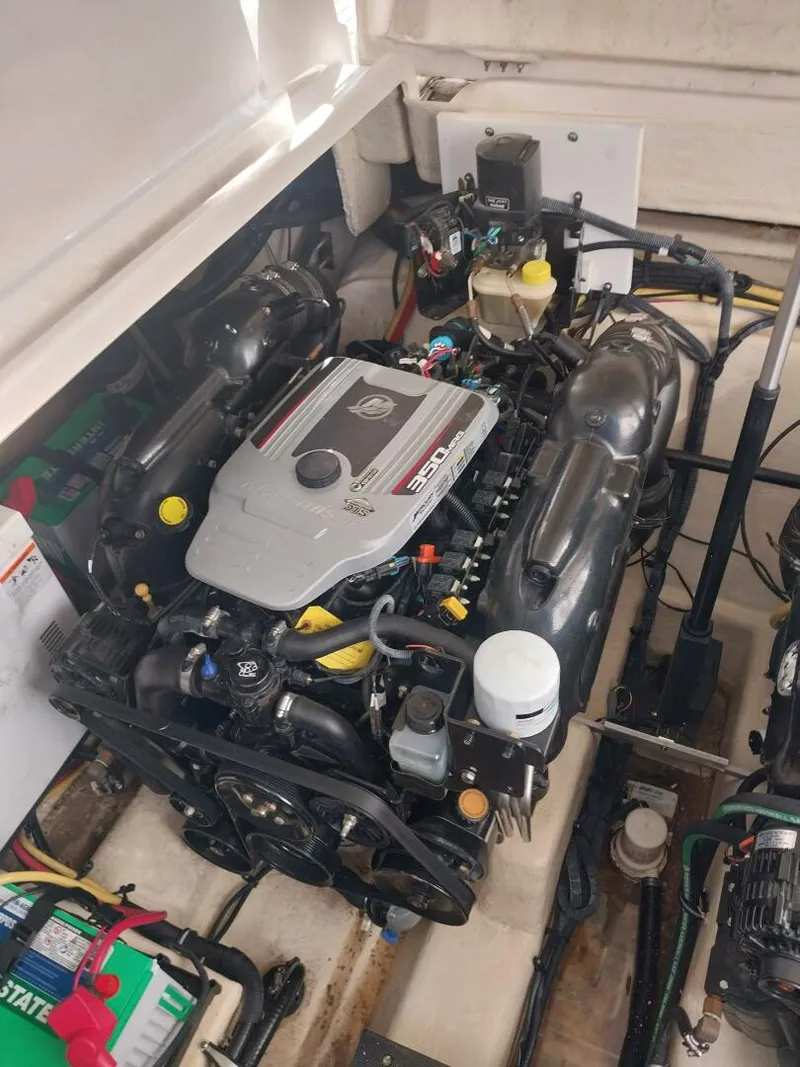 Slide: The Image of Monterey 340 Sport Yacht 2011 - 5258657