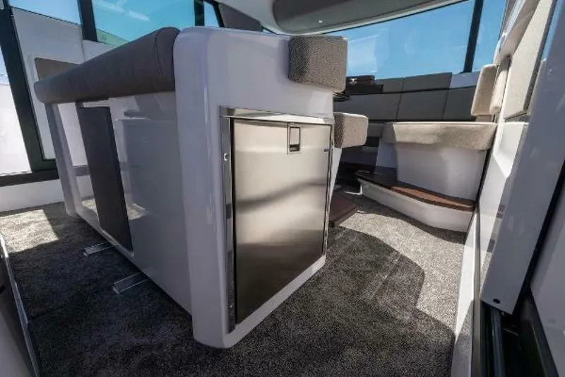 Slide: The Image of Axopar XC Cross Cabin 2025 - 5258591