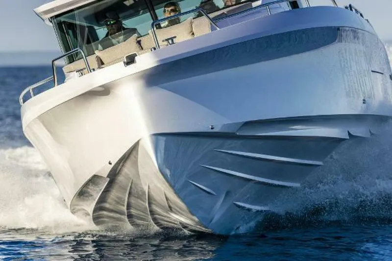 Slide: The Image of Axopar XC Cross Cabin 2025 - 5258580