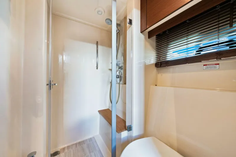 Slide: The Image of Sea Ray 510 Sundancer 2016 - 5821502