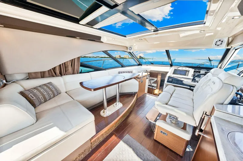 Slide: The Image of Sea Ray 510 Sundancer 2016 - 5821541