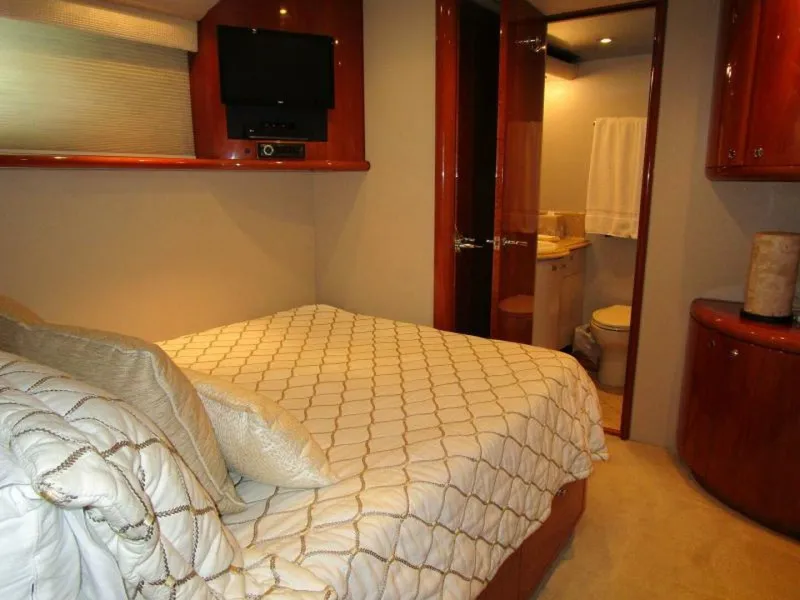 Slide: The Image of Port Double Cabin     - 5259128