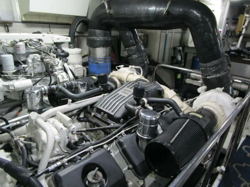 Slide: The Image of Stbd. Engine from Forward     - 5259181