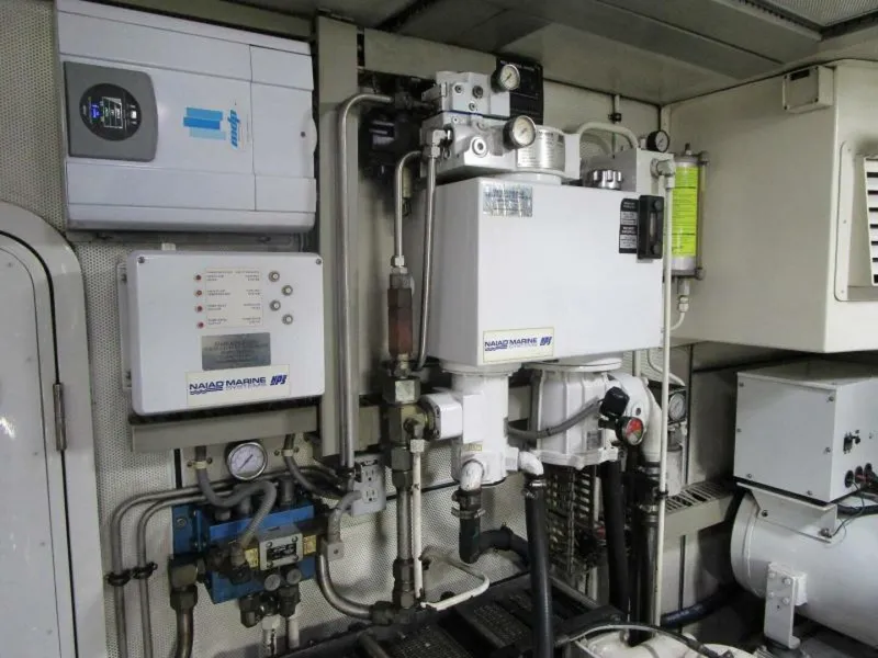 Slide: The Image of Forward of Stbd. Engine               - 5259188