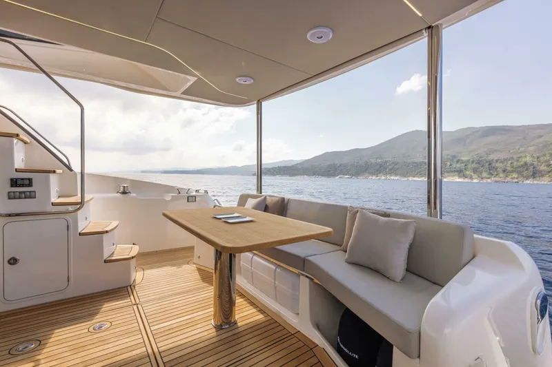 Slide: The Image of Absolute 47 Fly 2027 - 5264216