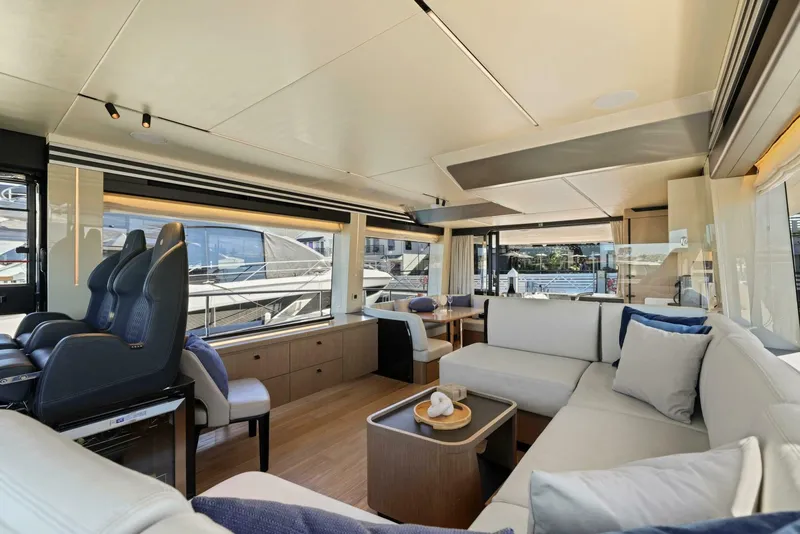 Slide: The Image of Absolute 60 Fly 2025 - 5264295