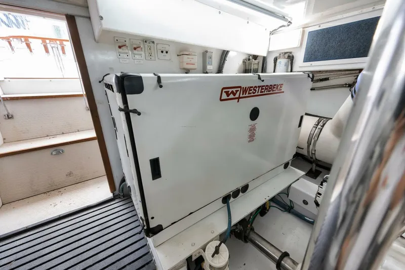 Slide: The Image of 2006 B&D 60 Custom Carolina- Engine Room - 5286417