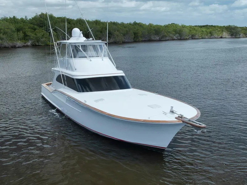 Slide: The Image of 2006 B&D 60 Custom Carolina- Bow Profile - 5286407