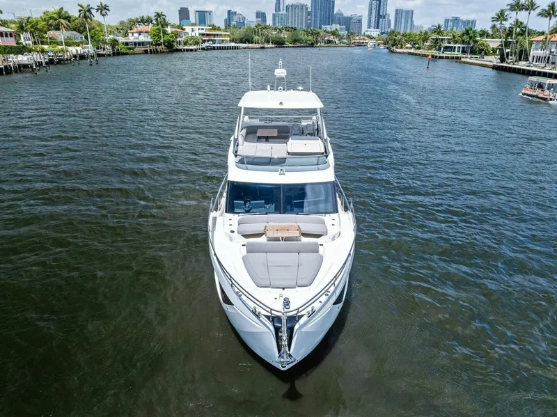 Slide: The Image of Absolute 52 Fly 2023 - 5262655