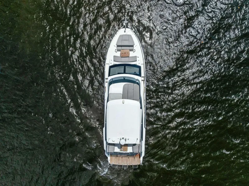 Slide: The Image of Absolute 52 Fly 2023 - 5262676