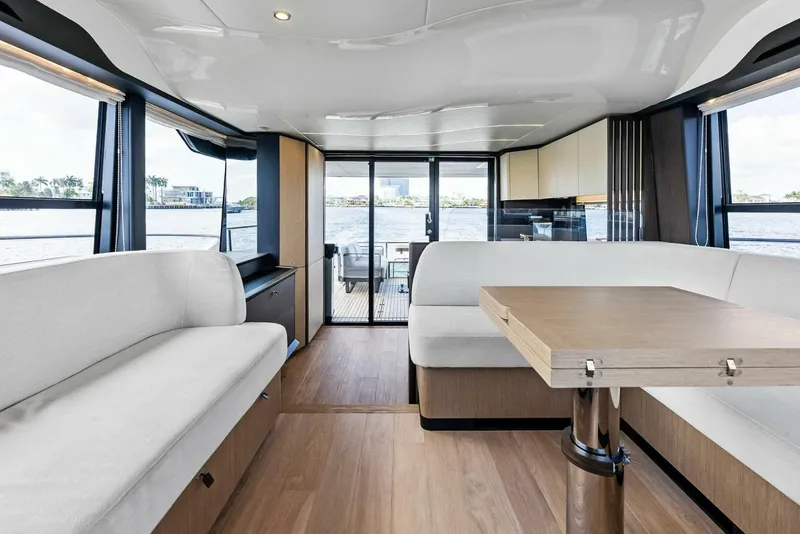 Slide: The Image of Absolute 52 Fly 2023 - 5262736