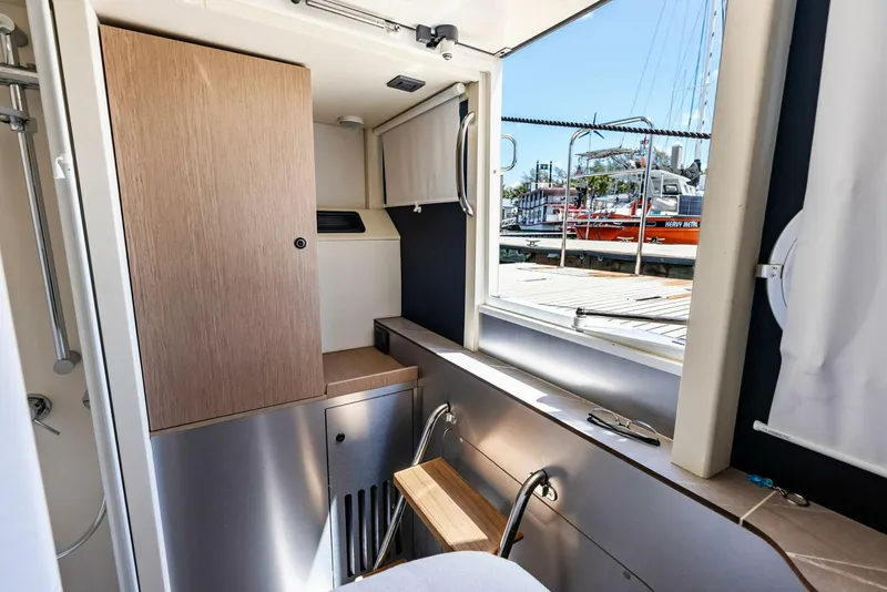 Slide: The Image of Absolute 52 Fly 2023 - 5262743