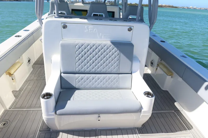 Slide: The Image of SeaVee 37 2020 - 5262535