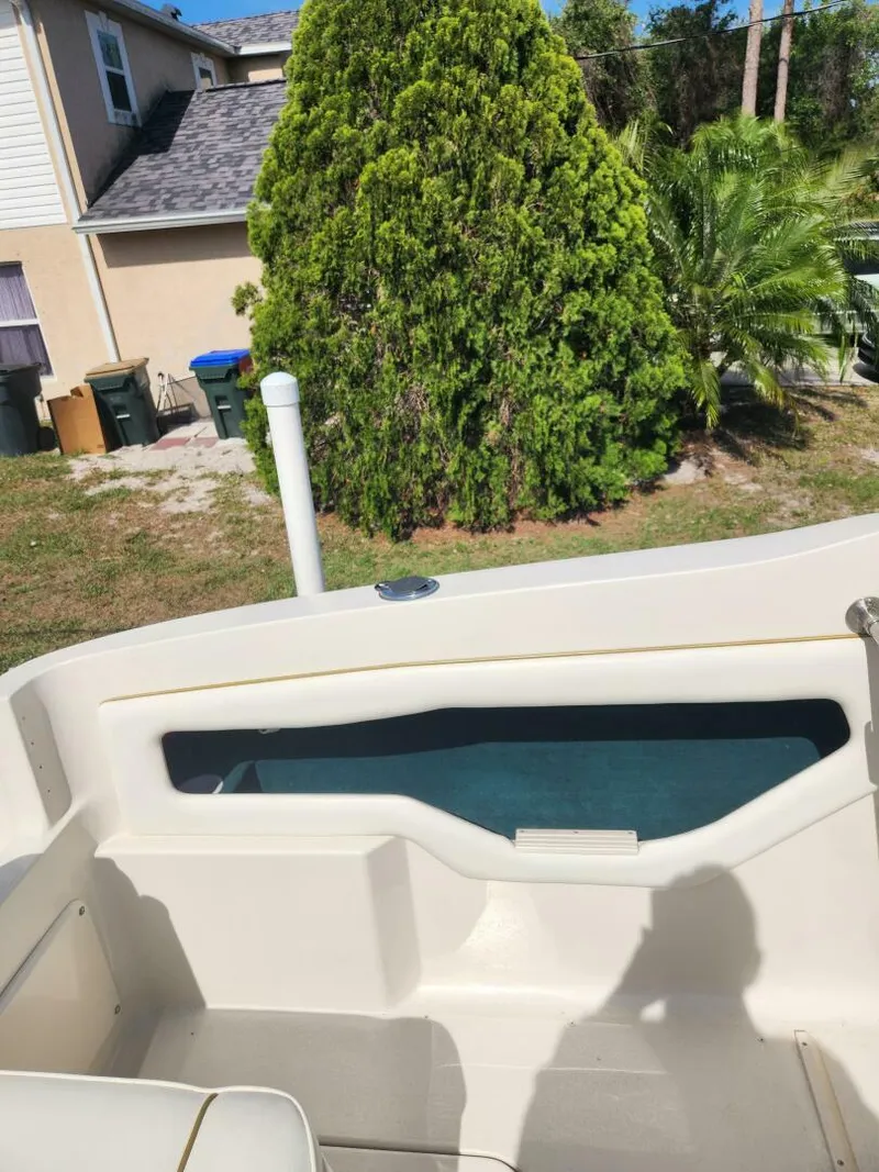 Slide: The Image of Sea Ray 21 2001 - 5269441