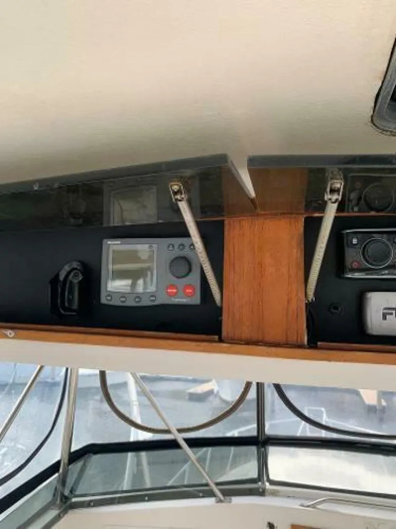 Slide: The Image of Ocean Yachts 55 Super Sport 1985 - 5263492