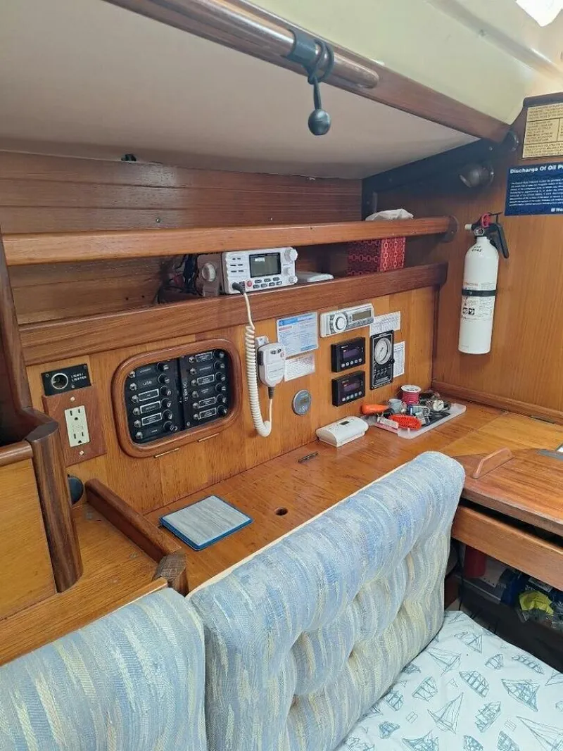 Slide: The Image of Beneteau 350 Oceanis 1988 - 5299028