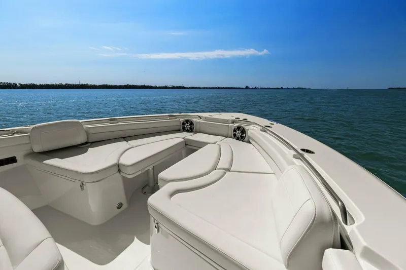 Slide: The Image of Grady White - Bow 2023 45 - Grady White - 5265591