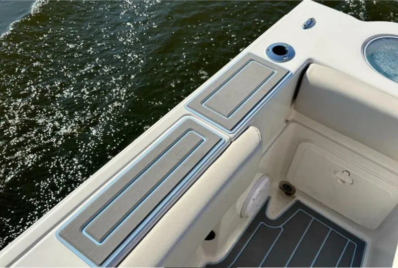 Slide: The Image of Sailfish 220 CC 2023 - 5265632