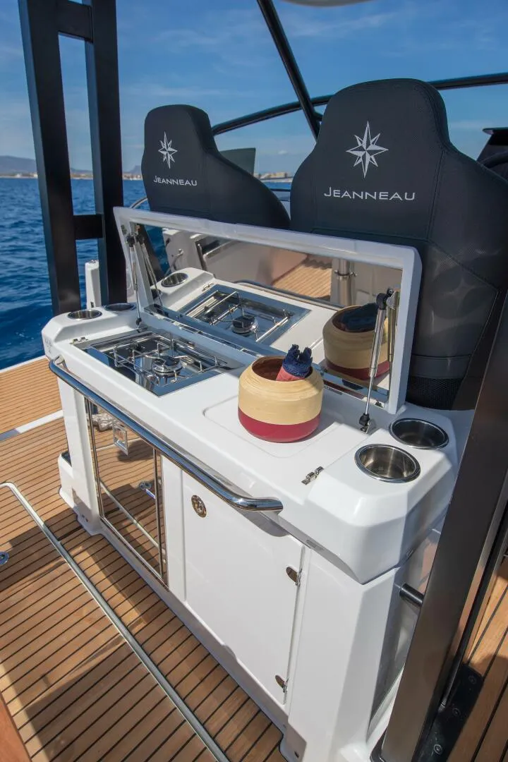 Slide: The Image of Jeanneau Leader 9.0 WA S2 2024 - 5265647