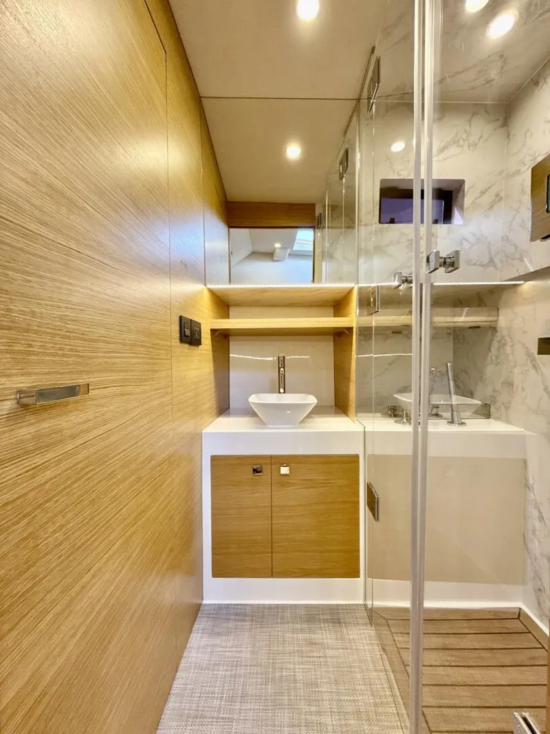 Slide: The Image of De Antonio D50 Coupé 2023 - 5265774